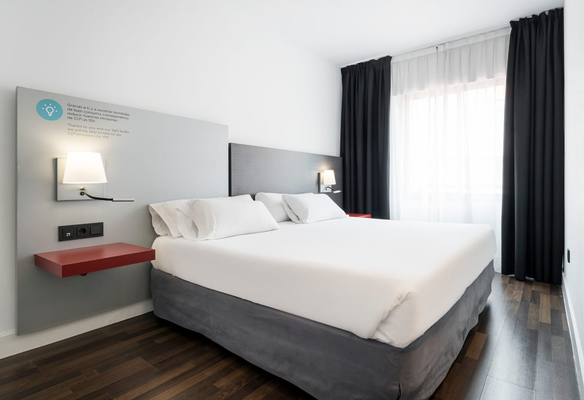 Hotel ILUNION Suites Madrid — 3