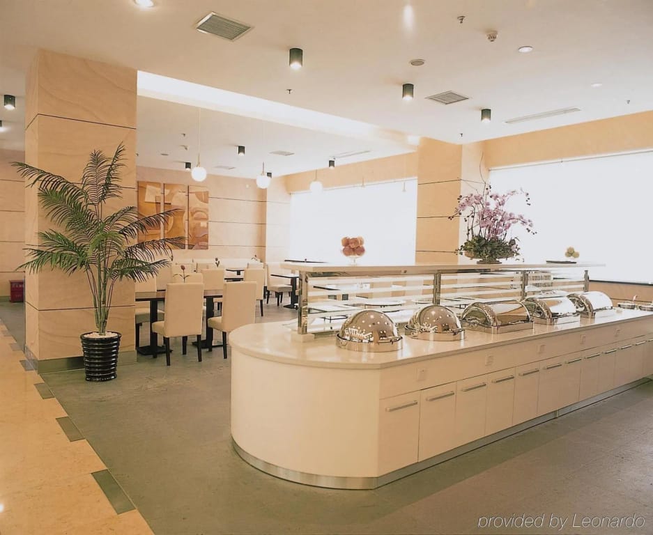 B & B Inn Xuhui Hotel