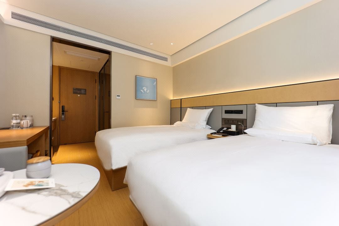 Ji Hotel Shanghai Xujiahui Caobao Road Subway Station