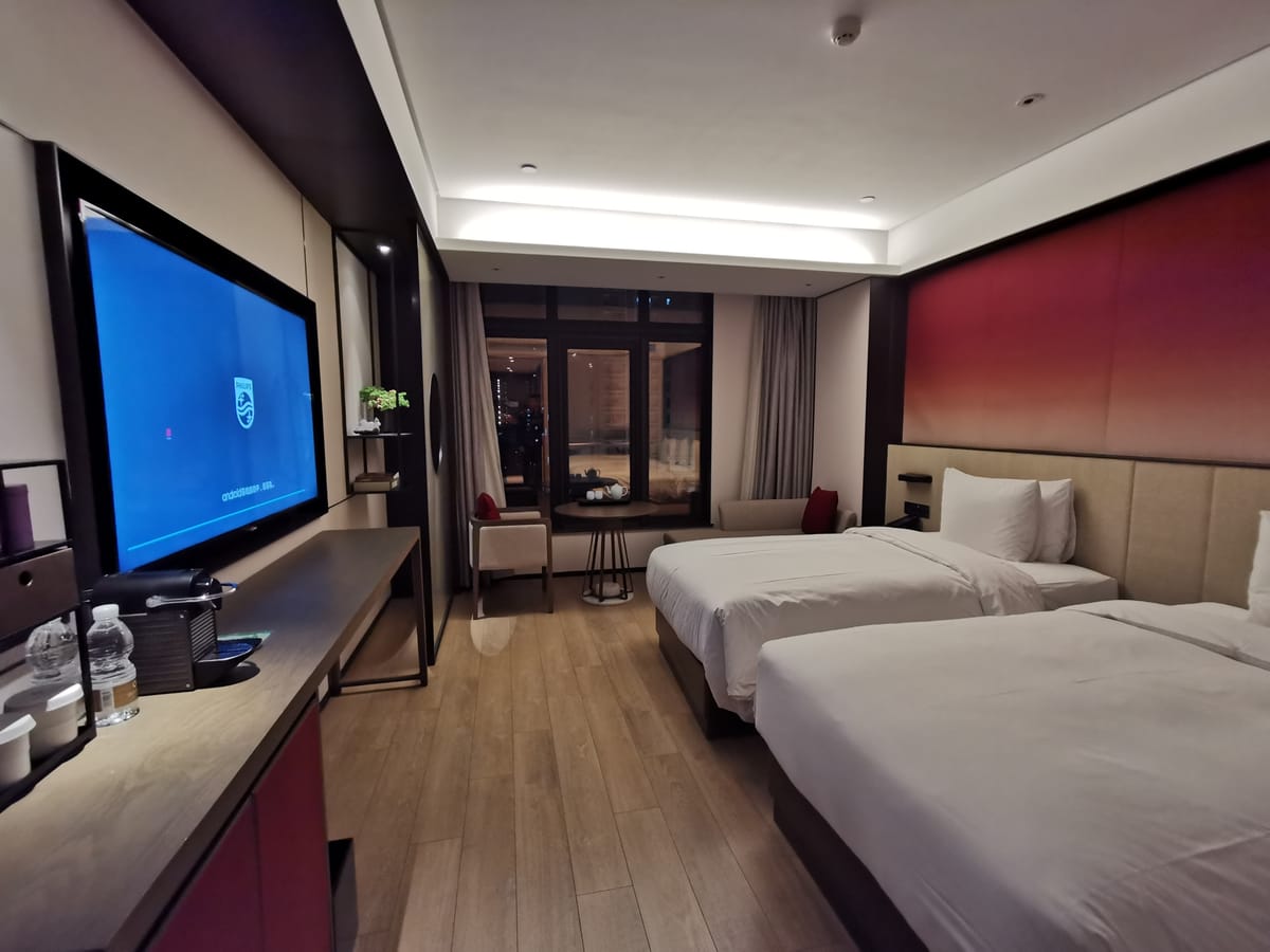 JOYA Shanghai Xujiahui Hotel