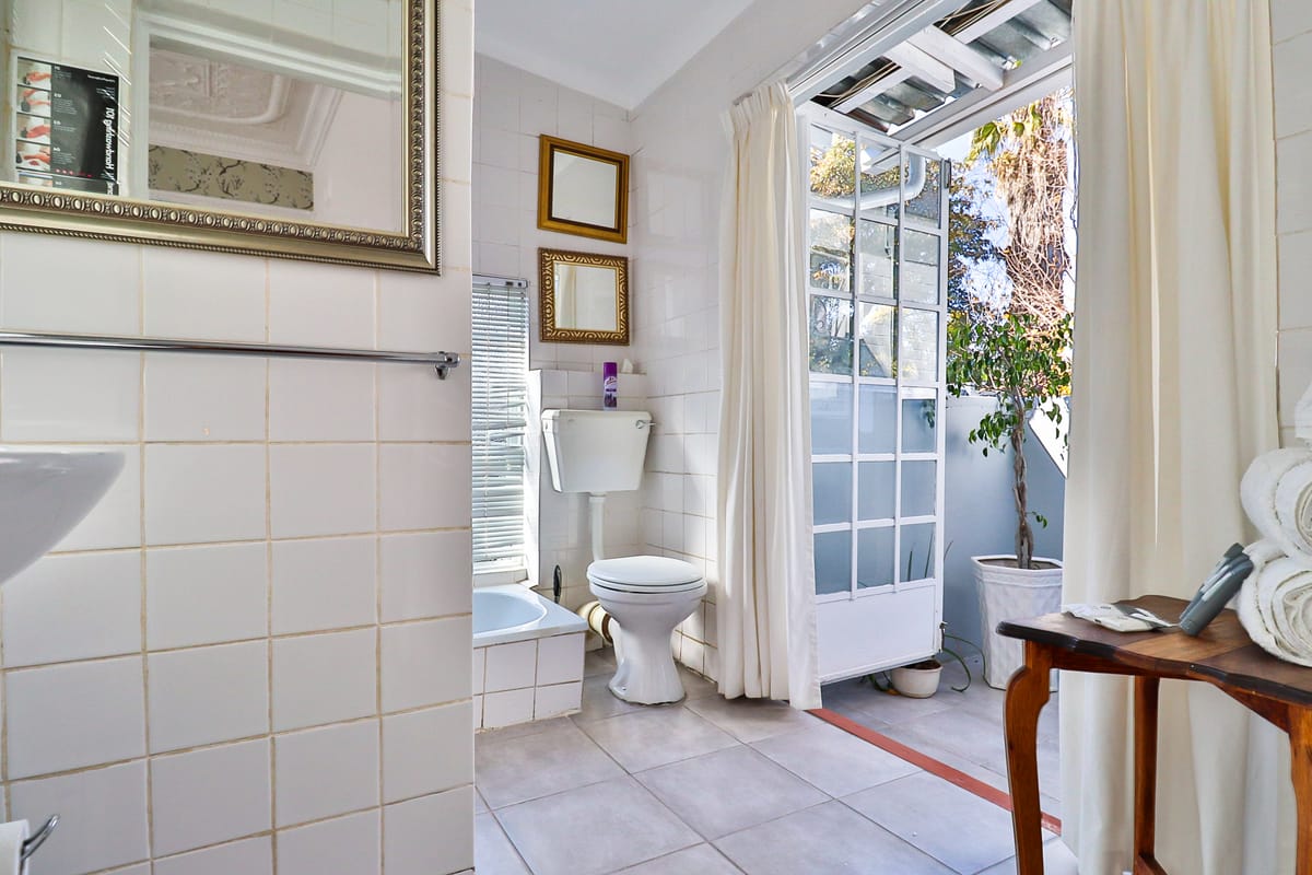 Sunbury Bed & Breakfast - Melville Accommodation