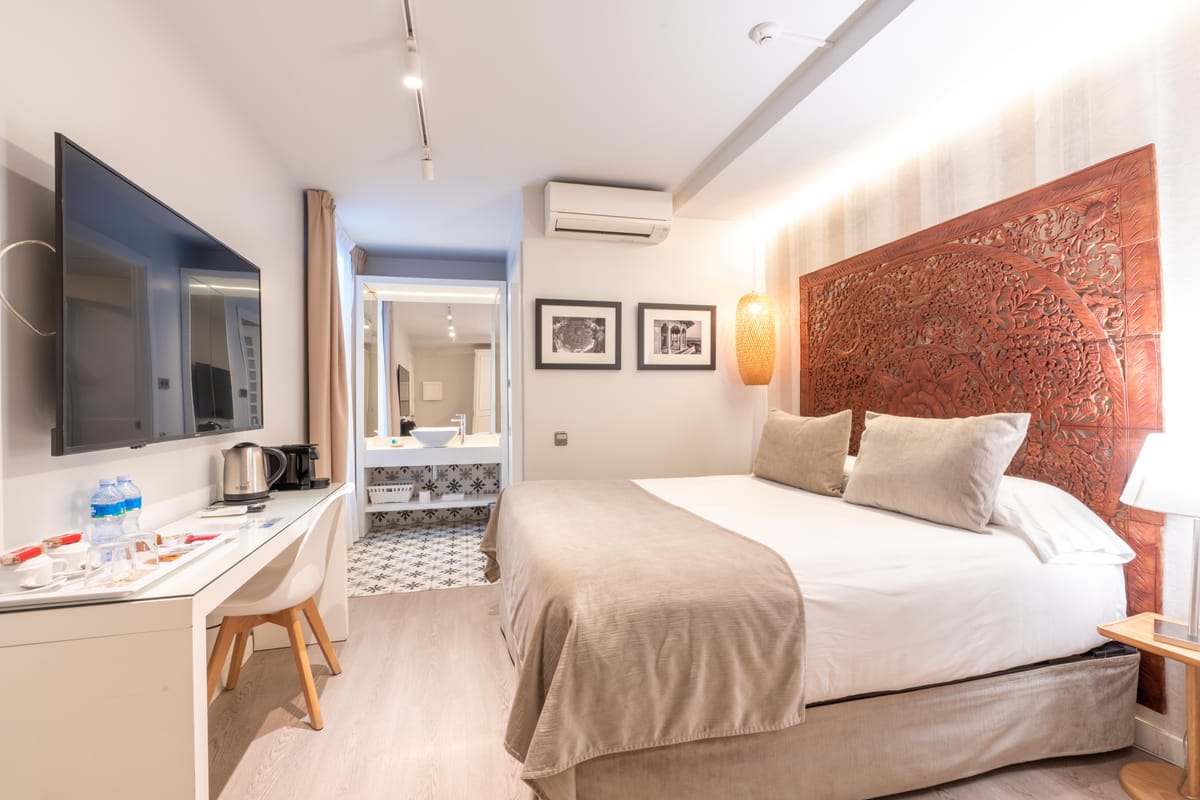 Serennia Fira Gran Via Exclusive Rooms