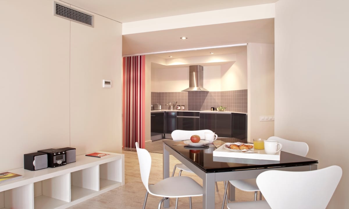 The Urban Suites - Barcelona — 3