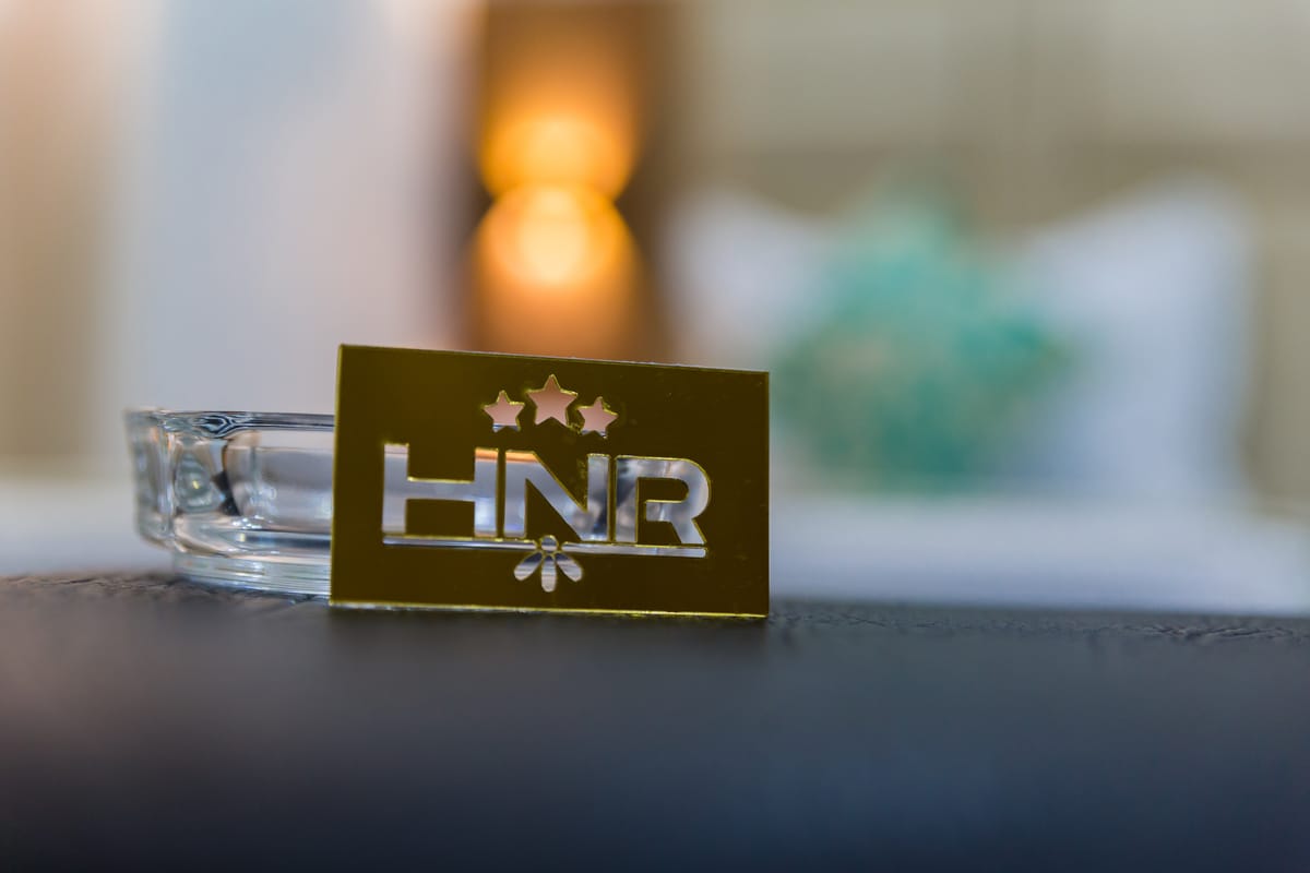 HOTEL HNR — 2