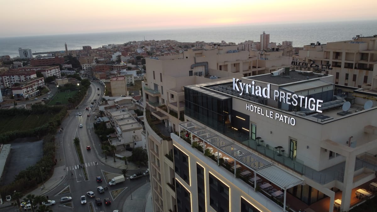 Kyriad Prestige Le Patio — 3
