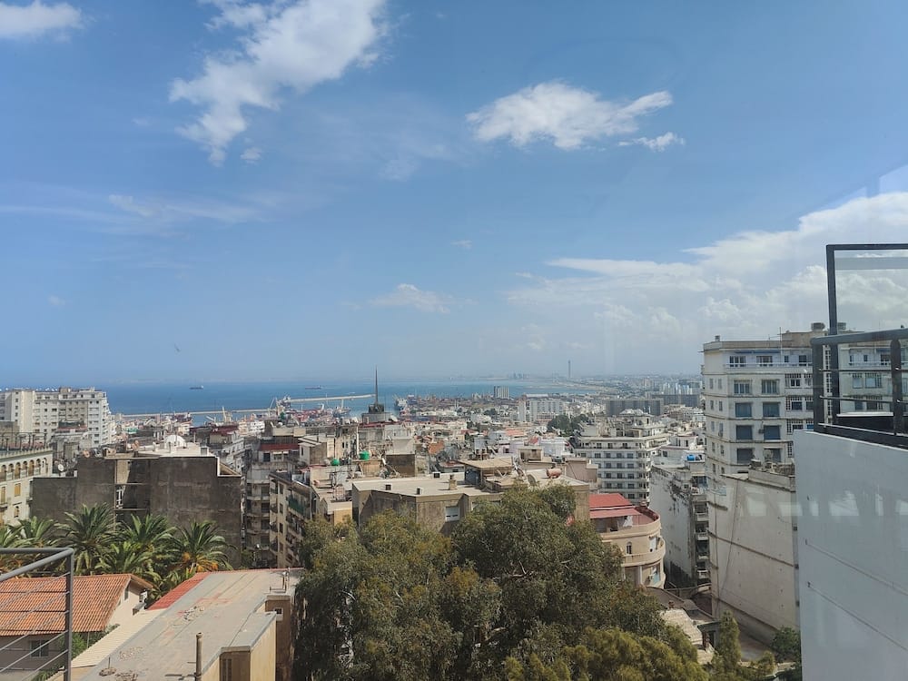 PRINTANIA HÔTEL — 3