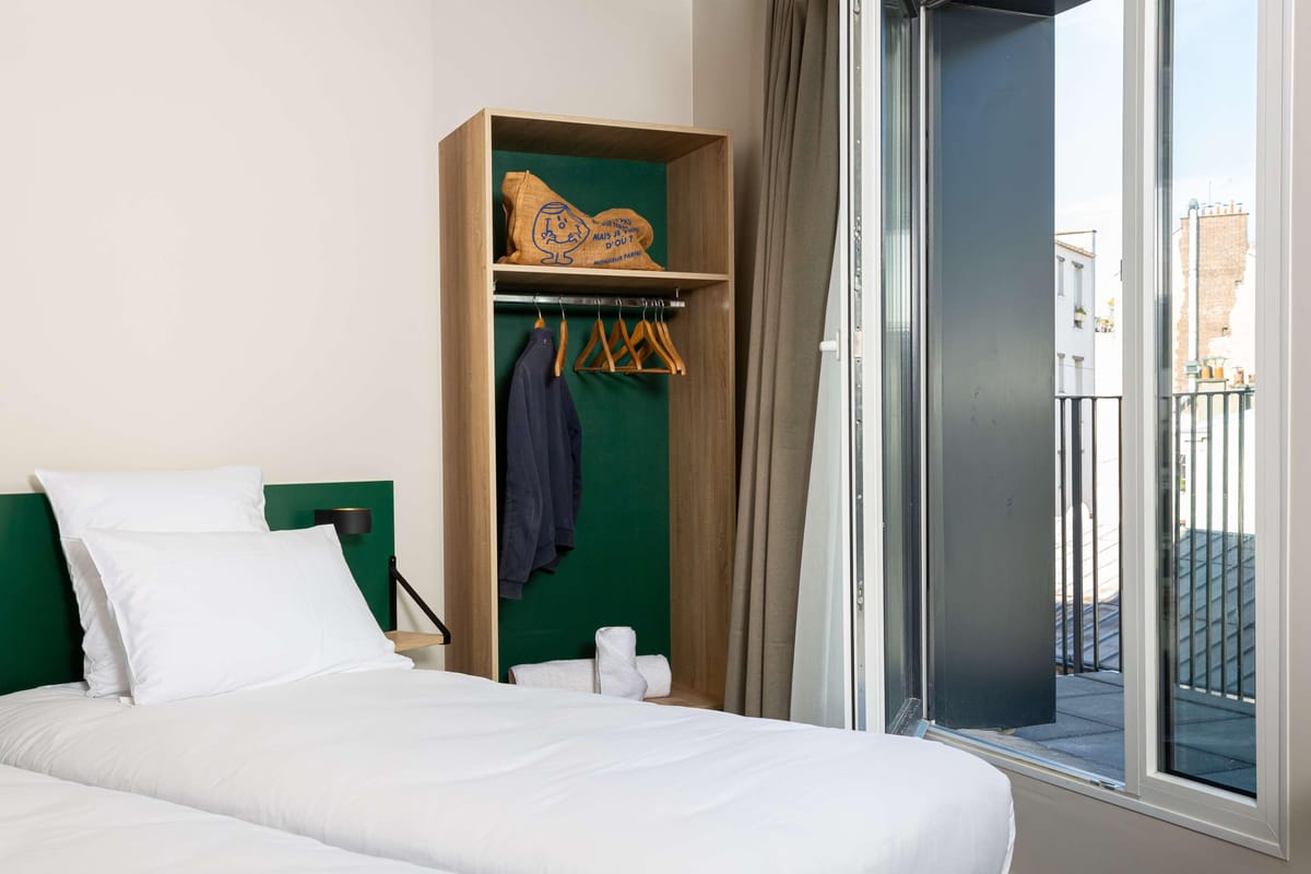 Best Western 11BAUER Paris Saint-Ouen — 2