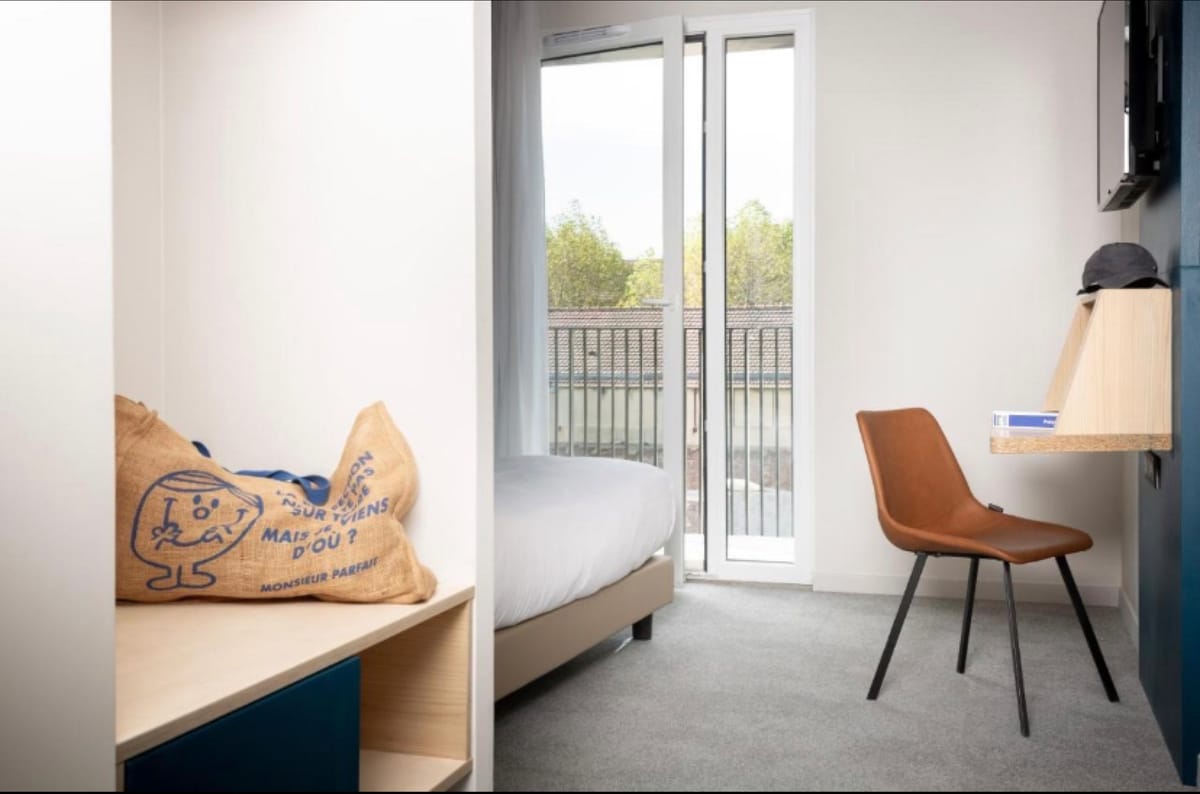 Best Western 11BAUER Paris Saint-Ouen — 3