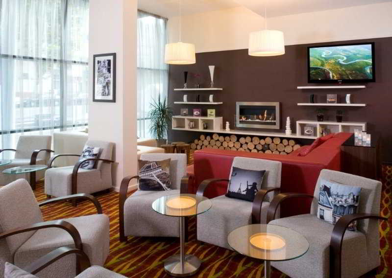 Courtyard by Marriott Paris Saint Denis — 2