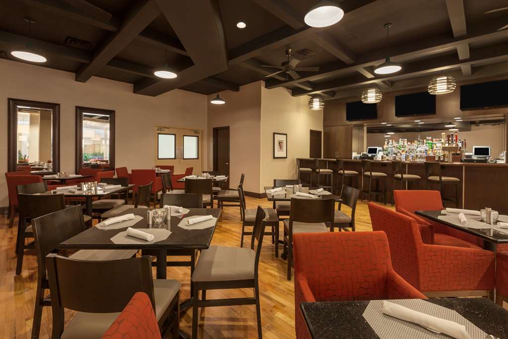 Embassy Suites by Hilton Baton Rouge — 2
