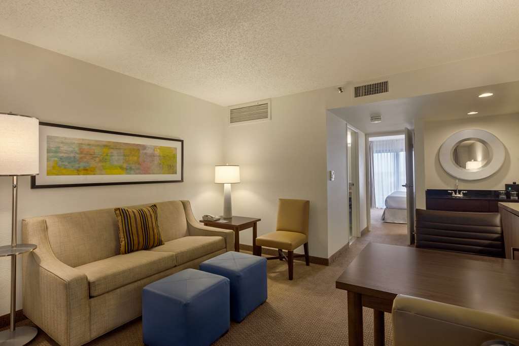 Embassy Suites by Hilton Baton Rouge — 3