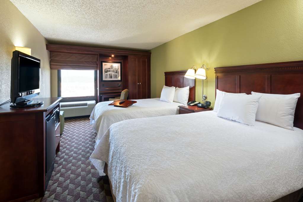 Hampton Inn Baton Rouge-I-10 & College Dr. — 2