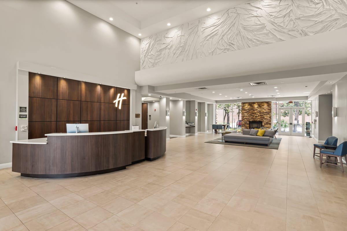 Holiday Inn Baton Rouge College Drive I-10 by IHG