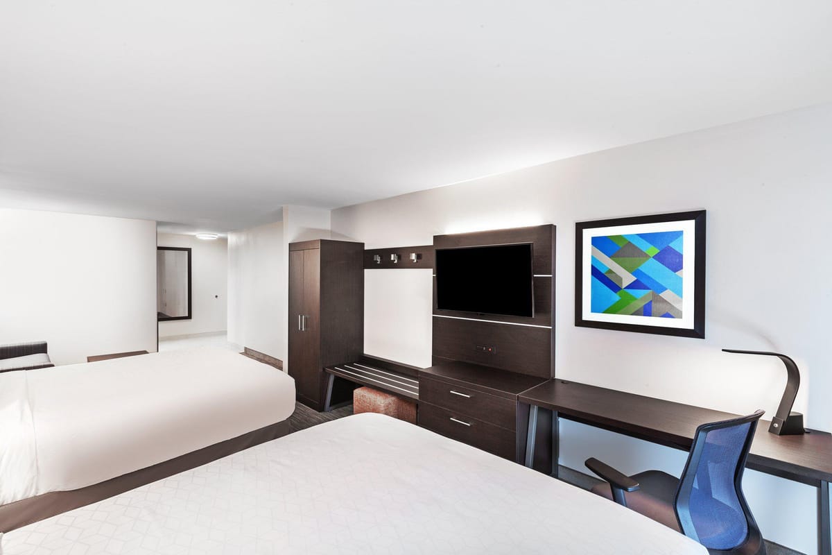 Holiday Inn Express & Suites Baton Rouge East by IHG
