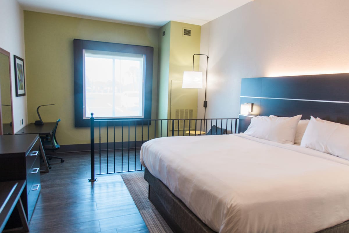 Holiday Inn Express & Suites Columbia-Fort Jackson by IHG — 2